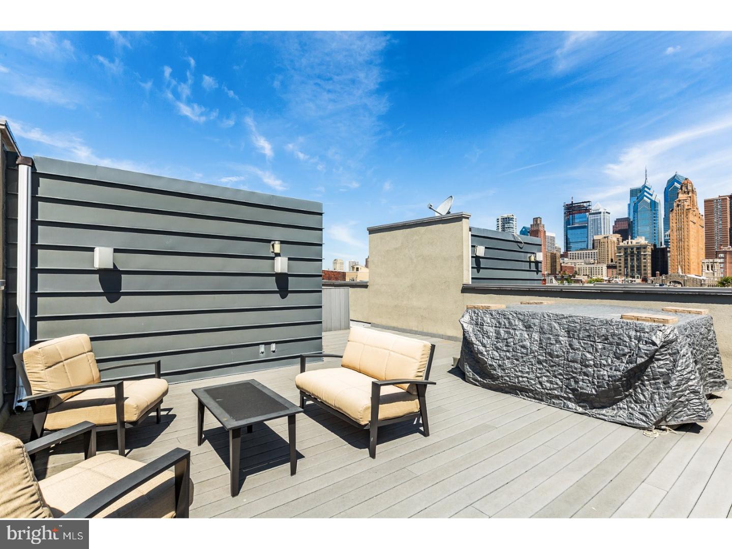 703 South 15th Street Philadelphia, PA 19146 - Photo 25 of 25 Deck