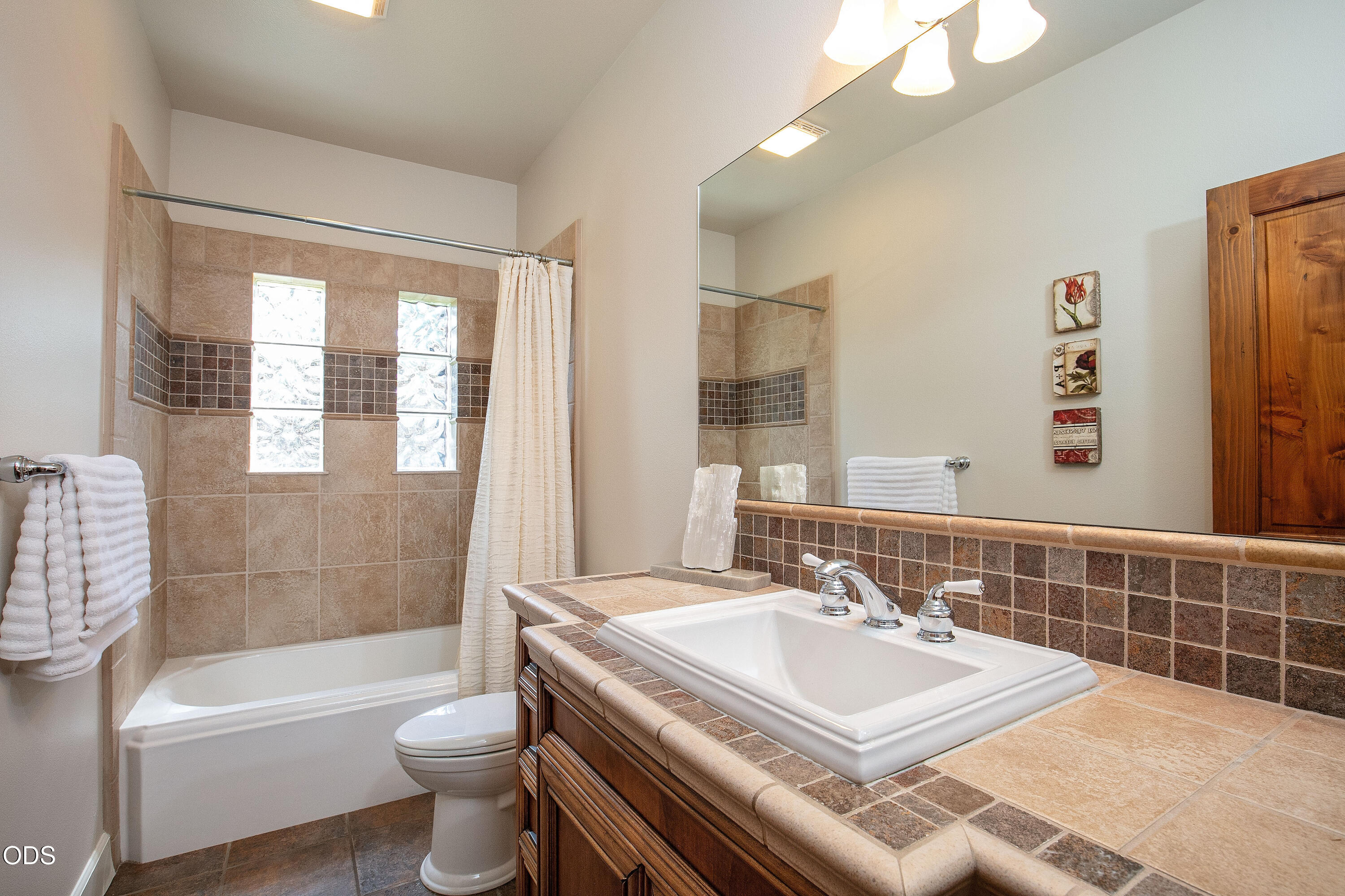 19377 Brookside Way Bend, OR 97702 - Photo 18 of 32