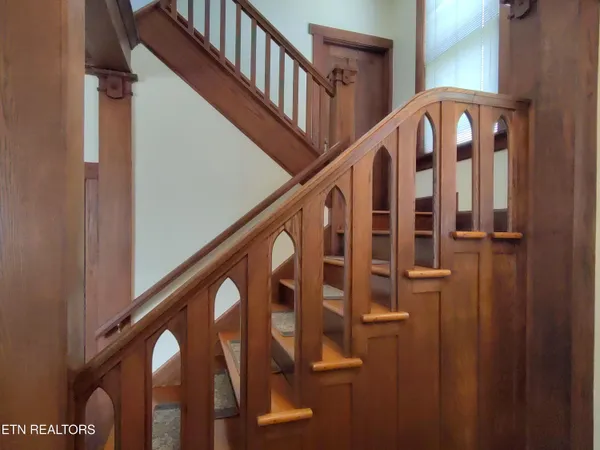 $550,000 | 116 East Unaka Avenue, Johnson City, TN 37601