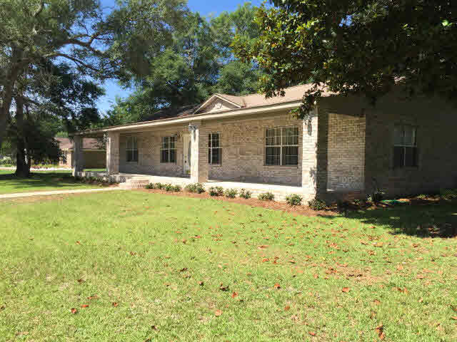 13103 5th Street Lillian, AL 36549 - Photo 29 of 37 Side yard