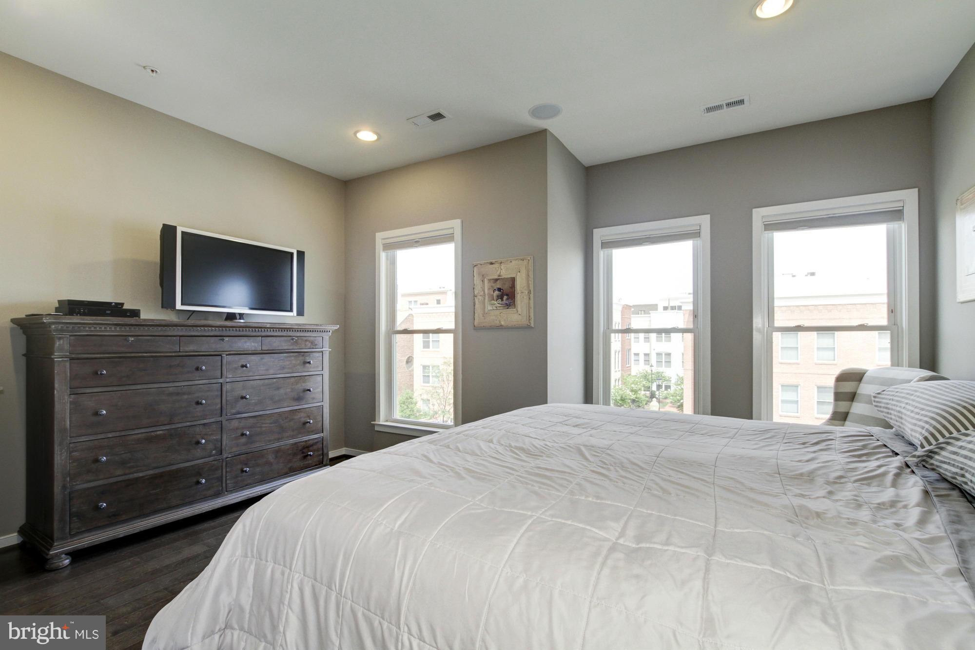 919 4th Street Southeast Washington, DC 20003 - Photo 14 of 30 Bedroom (Master)