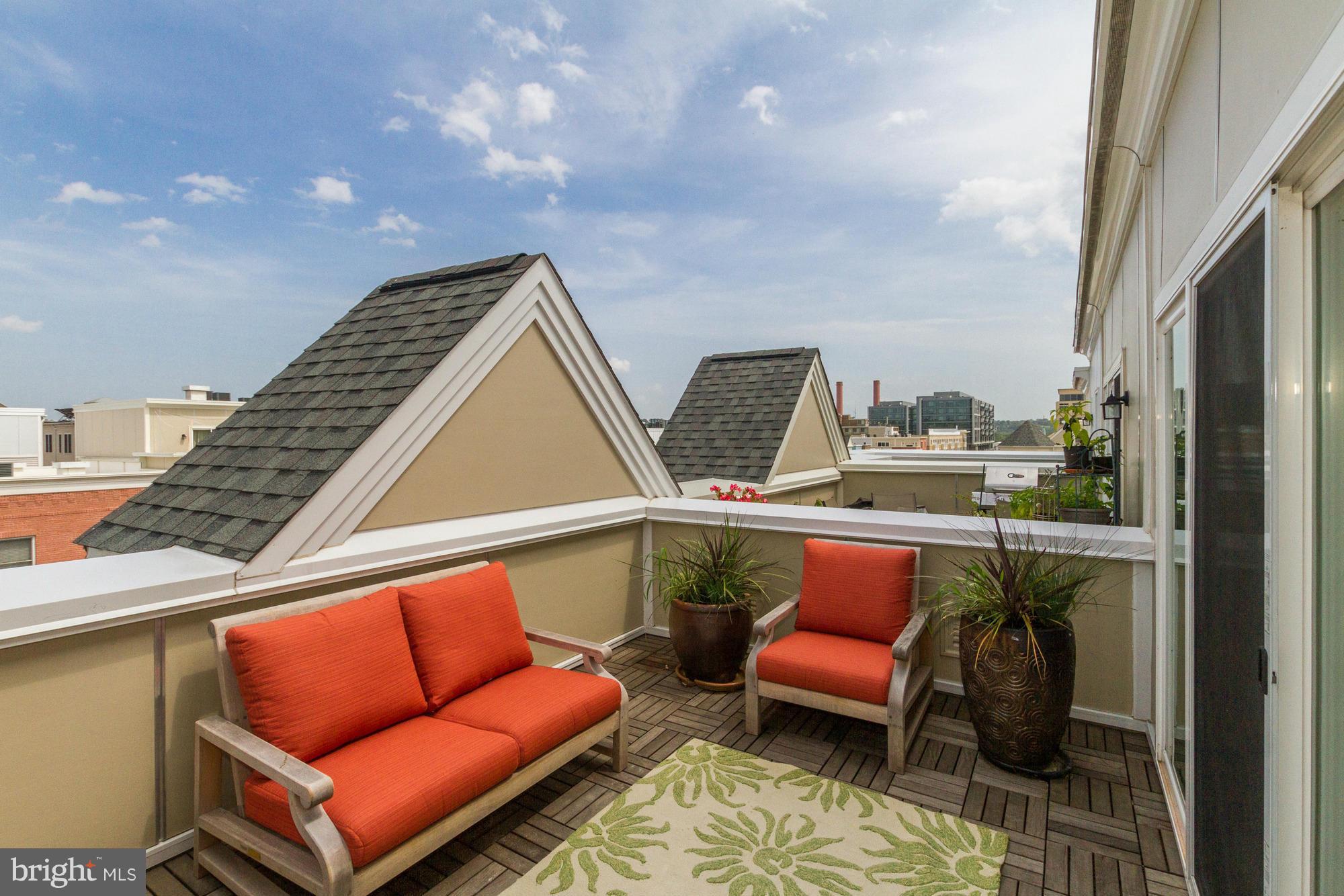 919 4th Street Southeast Washington, DC 20003 - Photo 18 of 30 Exterior (General)