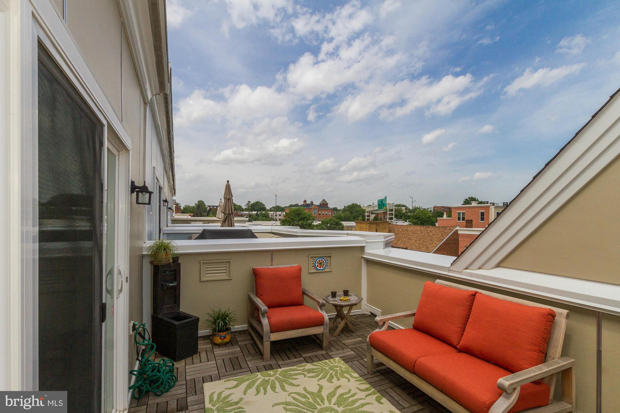 919 4th Street Southeast Washington, DC 20003 - Photo 20 of 30 Exterior (General)