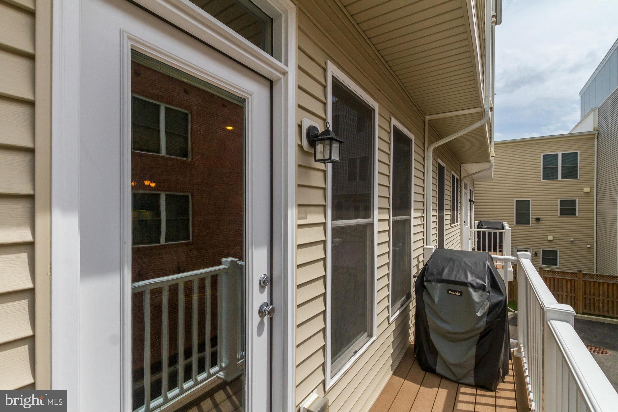 919 4th Street Southeast Washington, DC 20003 - Photo 7 of 30 Exterior (General)