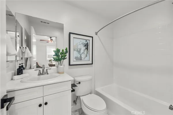 $775,000 | 22157 Barrington Way, Saugus, CA 91350