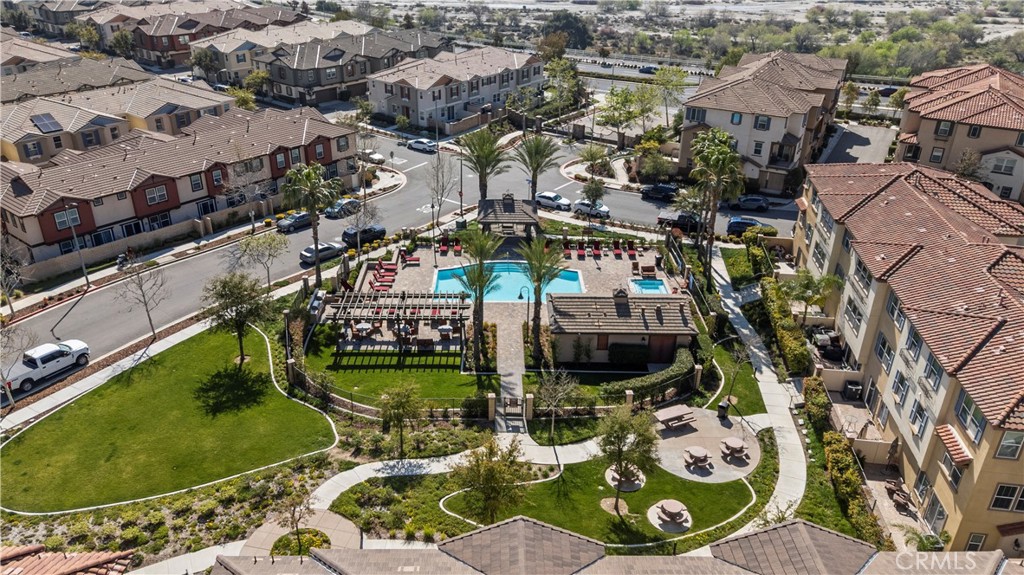 22157 Barrington Way Saugus, CA 91350 - Photo 40 of 46