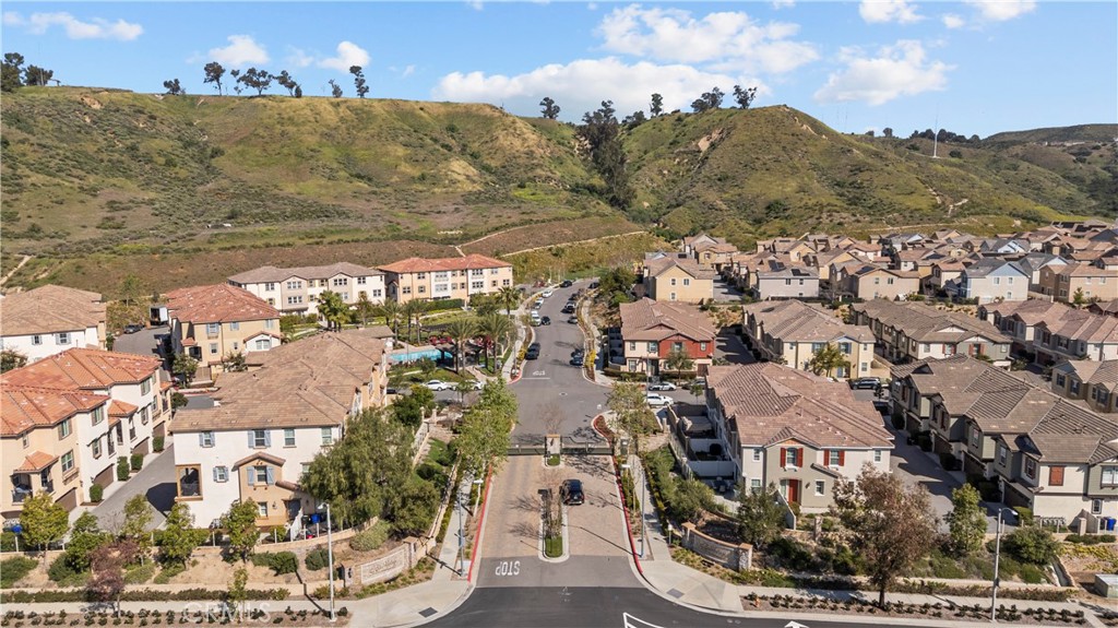 22157 Barrington Way Saugus, CA 91350 - Photo 45 of 46 a view of city