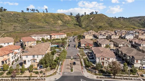 $775,000 | 22157 Barrington Way, Saugus, CA 91350