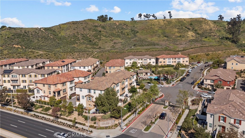 22157 Barrington Way Saugus, CA 91350 - Photo 46 of 46 a view of lake