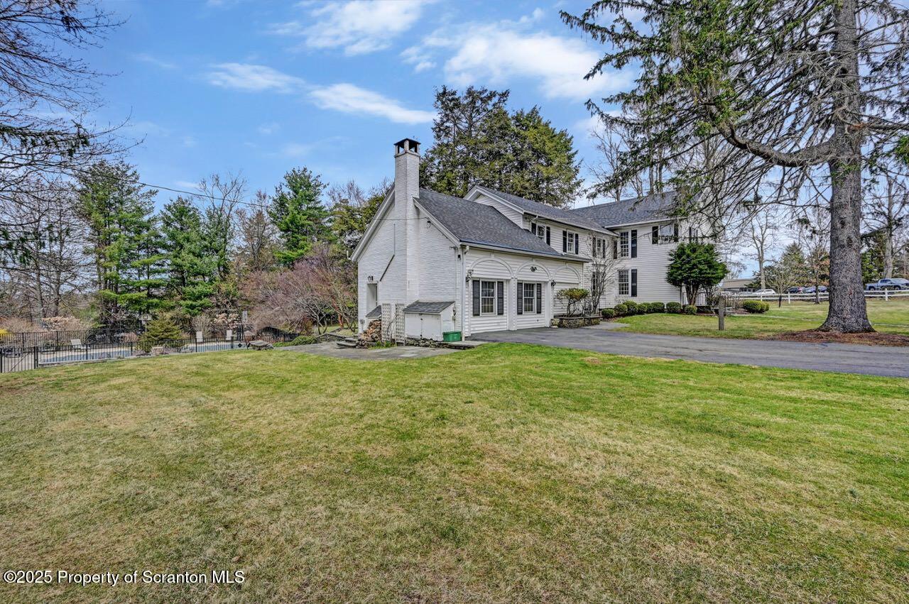 809 Glenburn Road Clarks Summit, PA 18411 - Photo 3 of 120 809 Glenburn Rd 003 Large