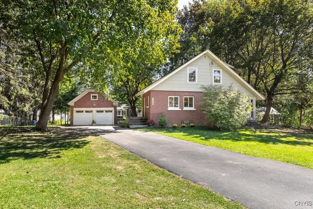 $245,500 | 210 Washington Boulevard, Manlius, NY 13066