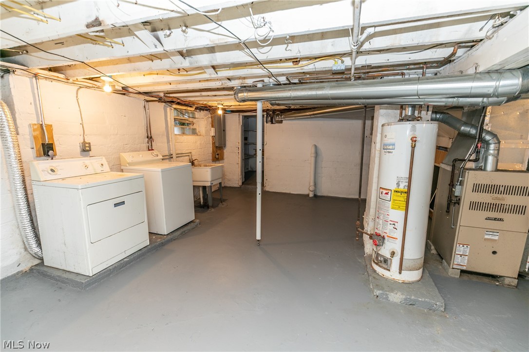 3252 Tullamore Road Cleveland, OH 44118 - Photo 30 of 35 Gallery Image 30