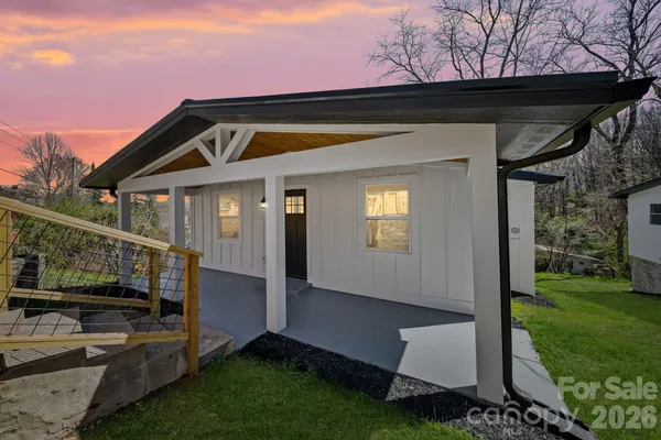 $429,000 | 40 Sunnyside Street, Waynesville, NC 28786