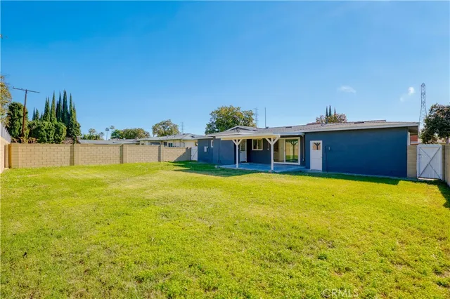 $985,000 | 1737 West Cris Avenue, Anaheim, CA 92804
