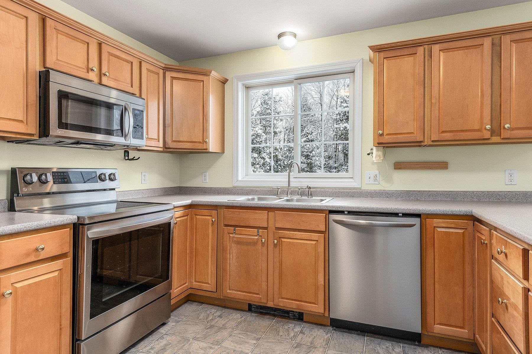 56 Grandview Loop Wakefield, NH 03872 - Photo 2 of 33