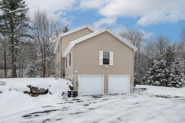 $620,000 | 56 Grandview Loop, Wakefield, NH 03872