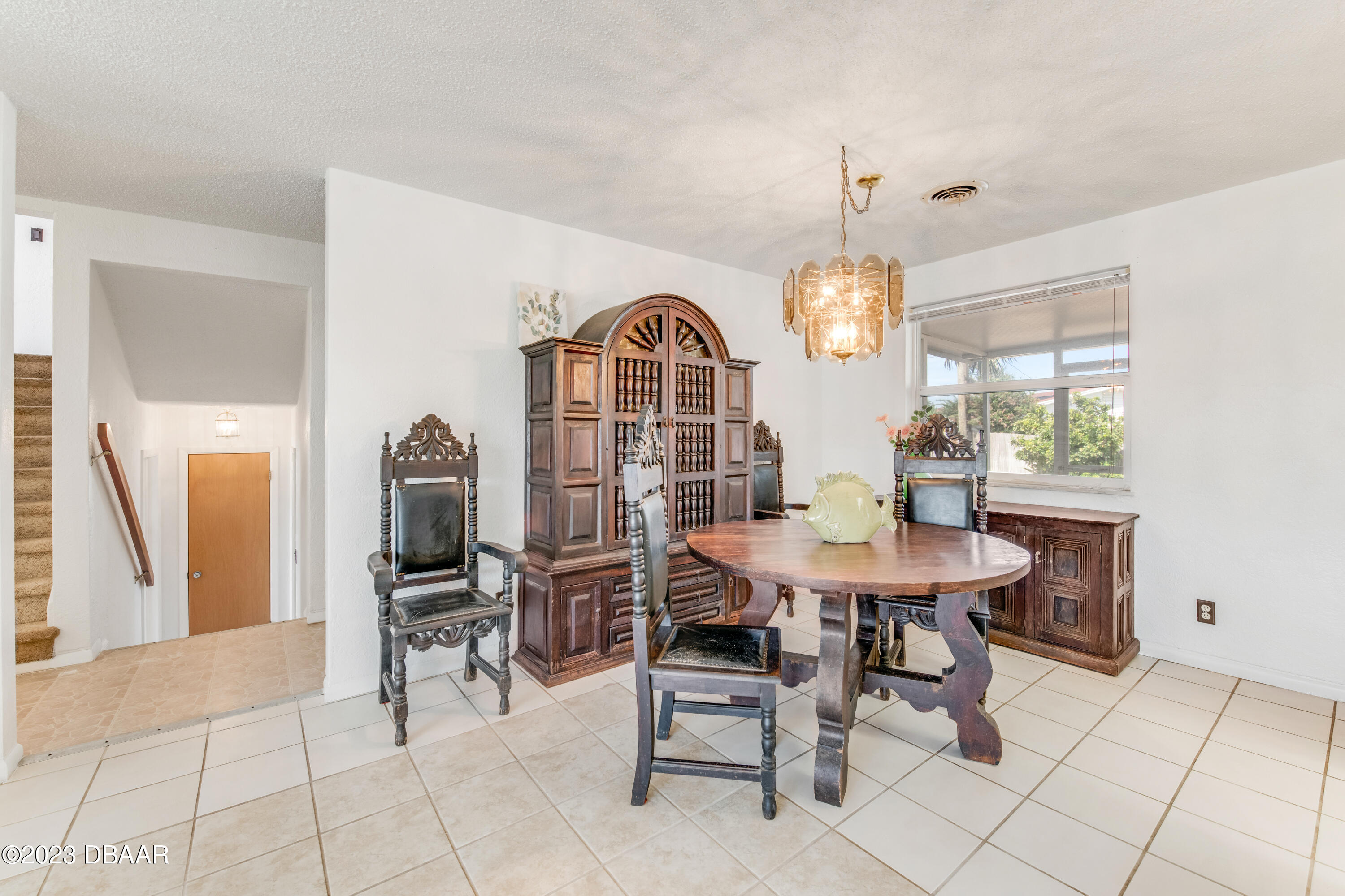 4 Emerald Isle Circle Ormond Beach, FL 32176 - Photo 4 of 21 dining room