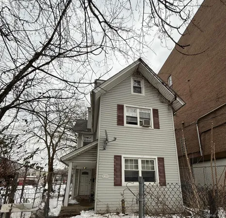 $399,000 | 39 Maple Avenue | Port Richmond