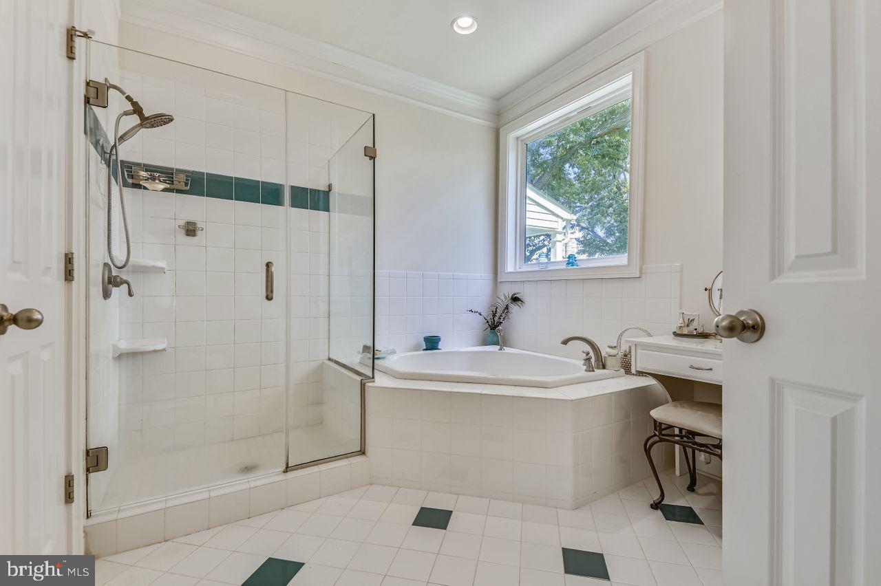 1705 Bachmans Valley Road Westminster, MD 21157 - Photo 18 of 26 Owners suite master bathroom