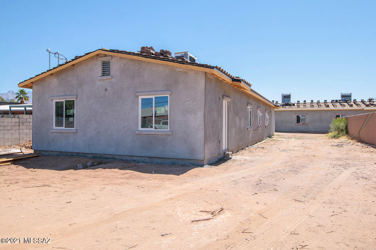 45 East Mohave Road Tucson, AZ 85705 - Photo 1 of 24 Gallery Image 1