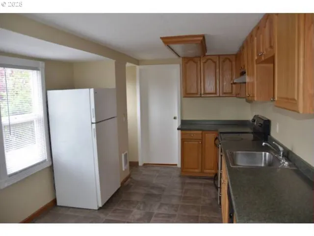 $750,000 | 4737 Southeast 28th Avenue, Portland, OR 97202