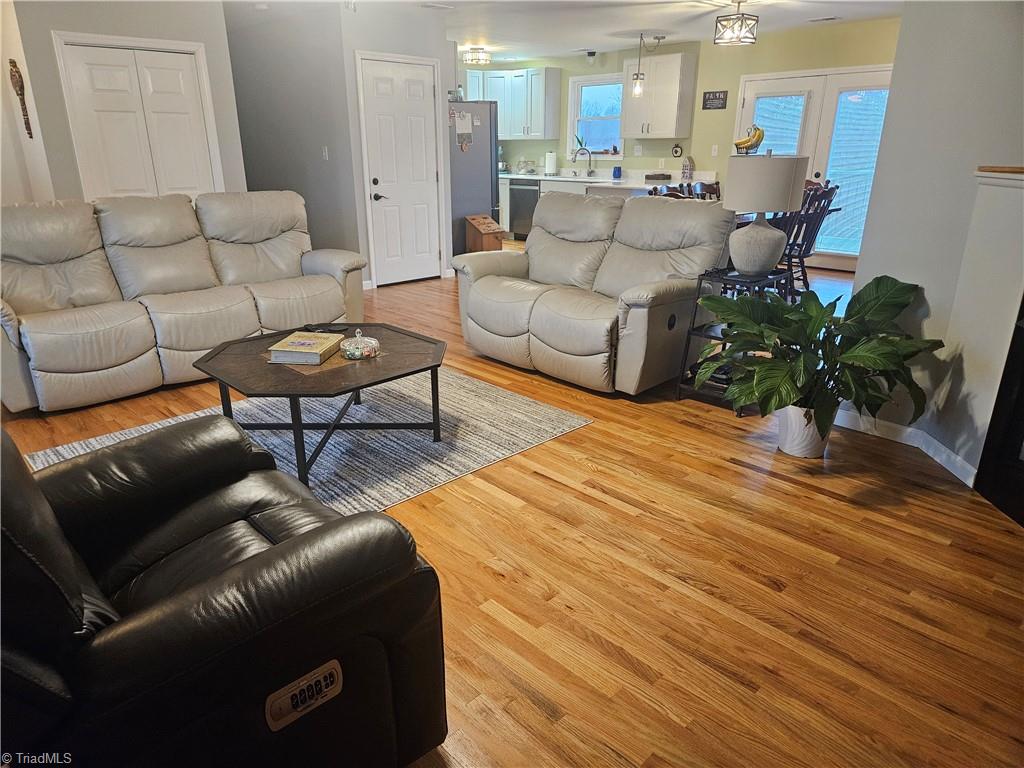 925 Mountain View Road King, NC 27021 - Photo 18 of 40