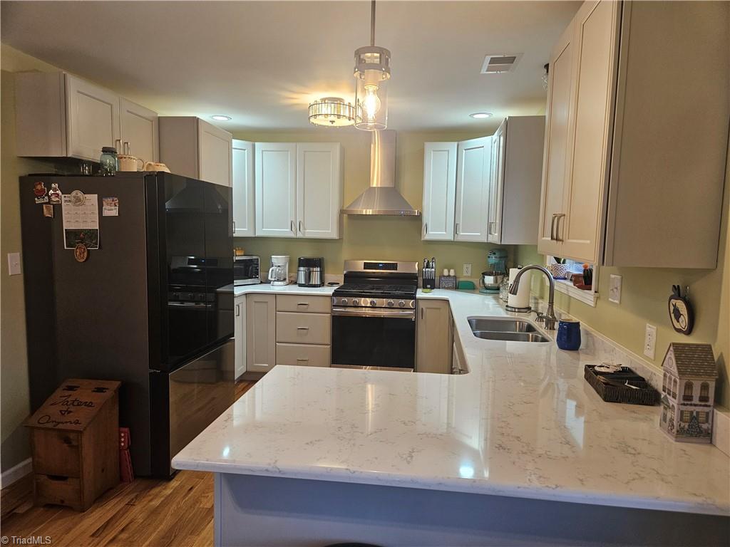 925 Mountain View Road King, NC 27021 - Photo 25 of 40