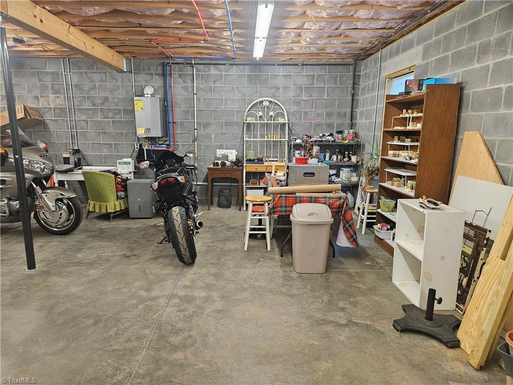 925 Mountain View Road King, NC 27021 - Photo 36 of 40