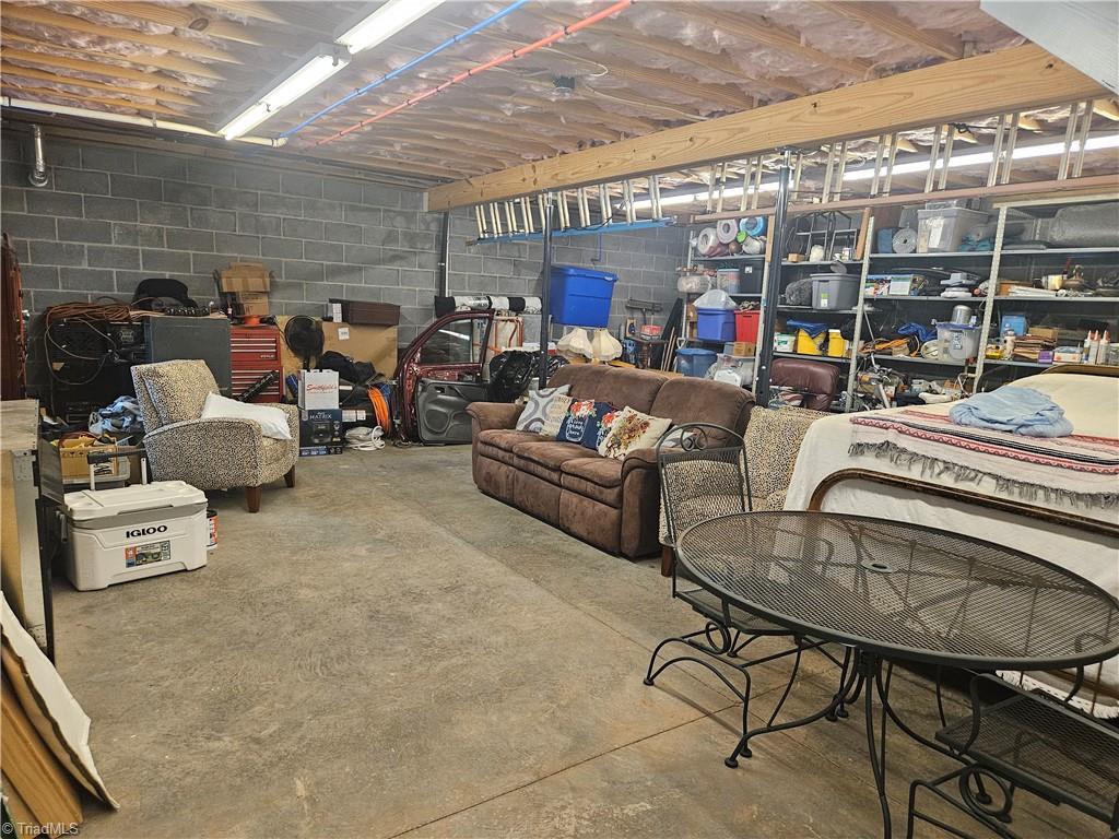 925 Mountain View Road King, NC 27021 - Photo 37 of 40