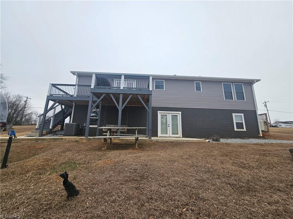 925 Mountain View Road King, NC 27021 - Photo 10 of 40