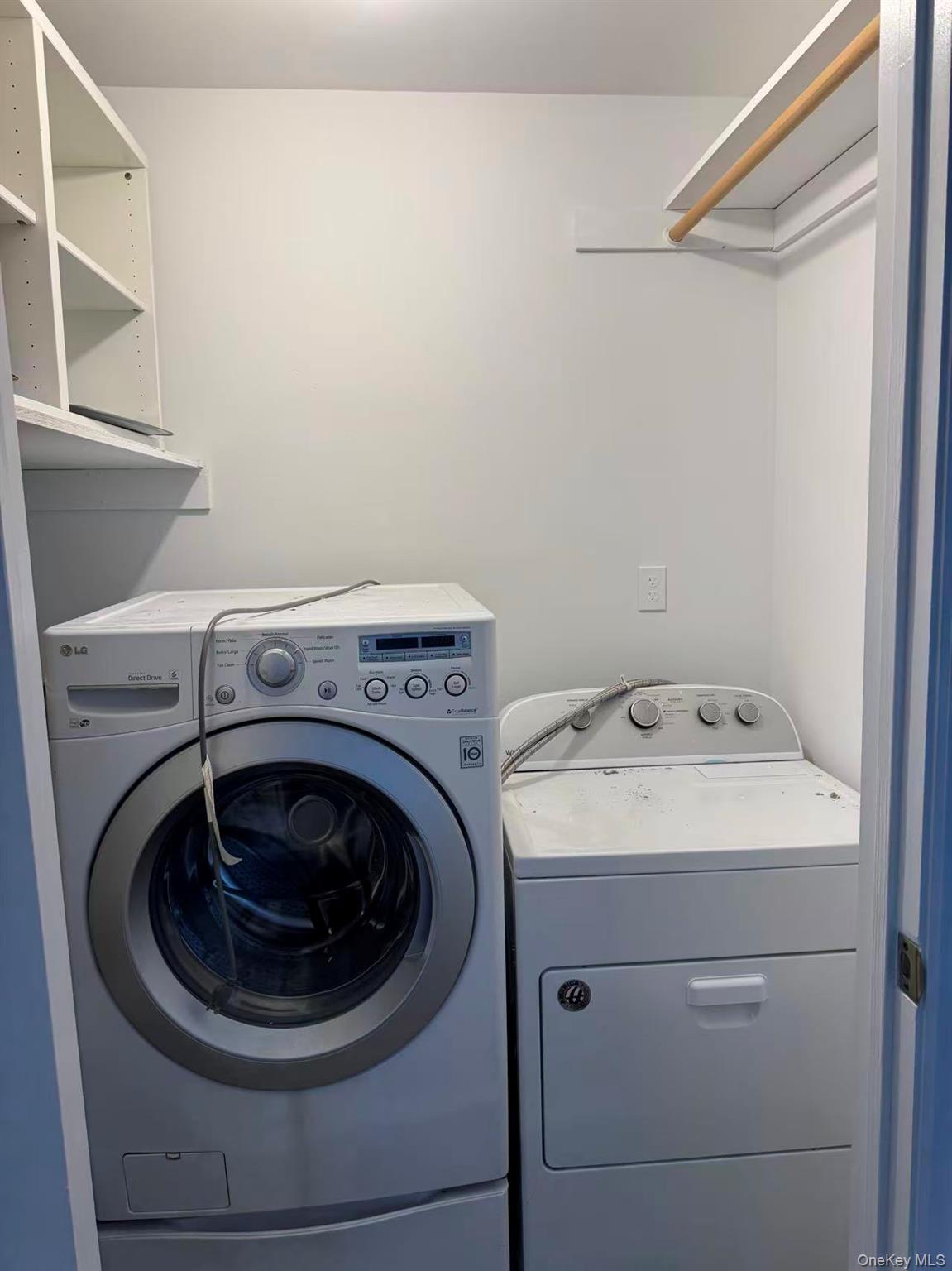 4 Norgate Road Glen Head, NY 11545 - Photo 22 of 25 a utility room with dryer and washer