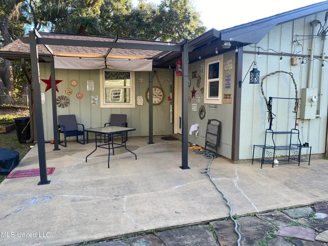 $185,000 | 104 Twin Cedar Avenue, Long Beach, MS 39560