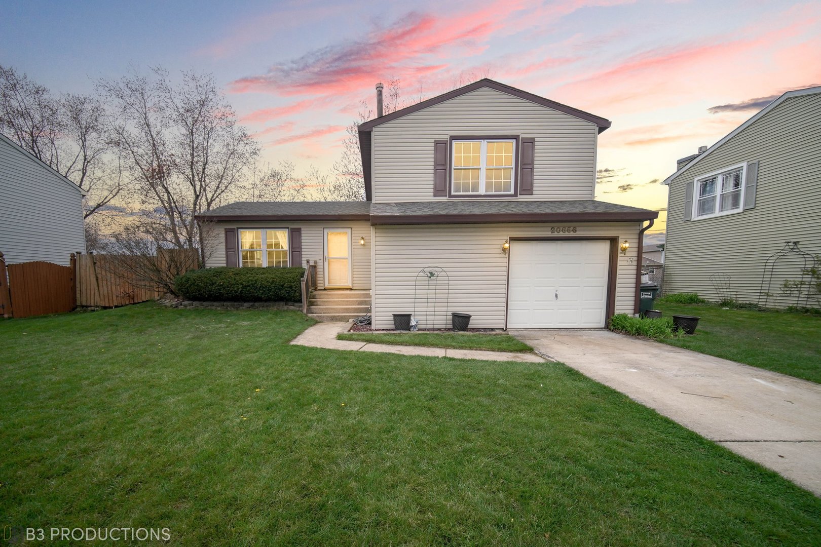 a front view of house with yard