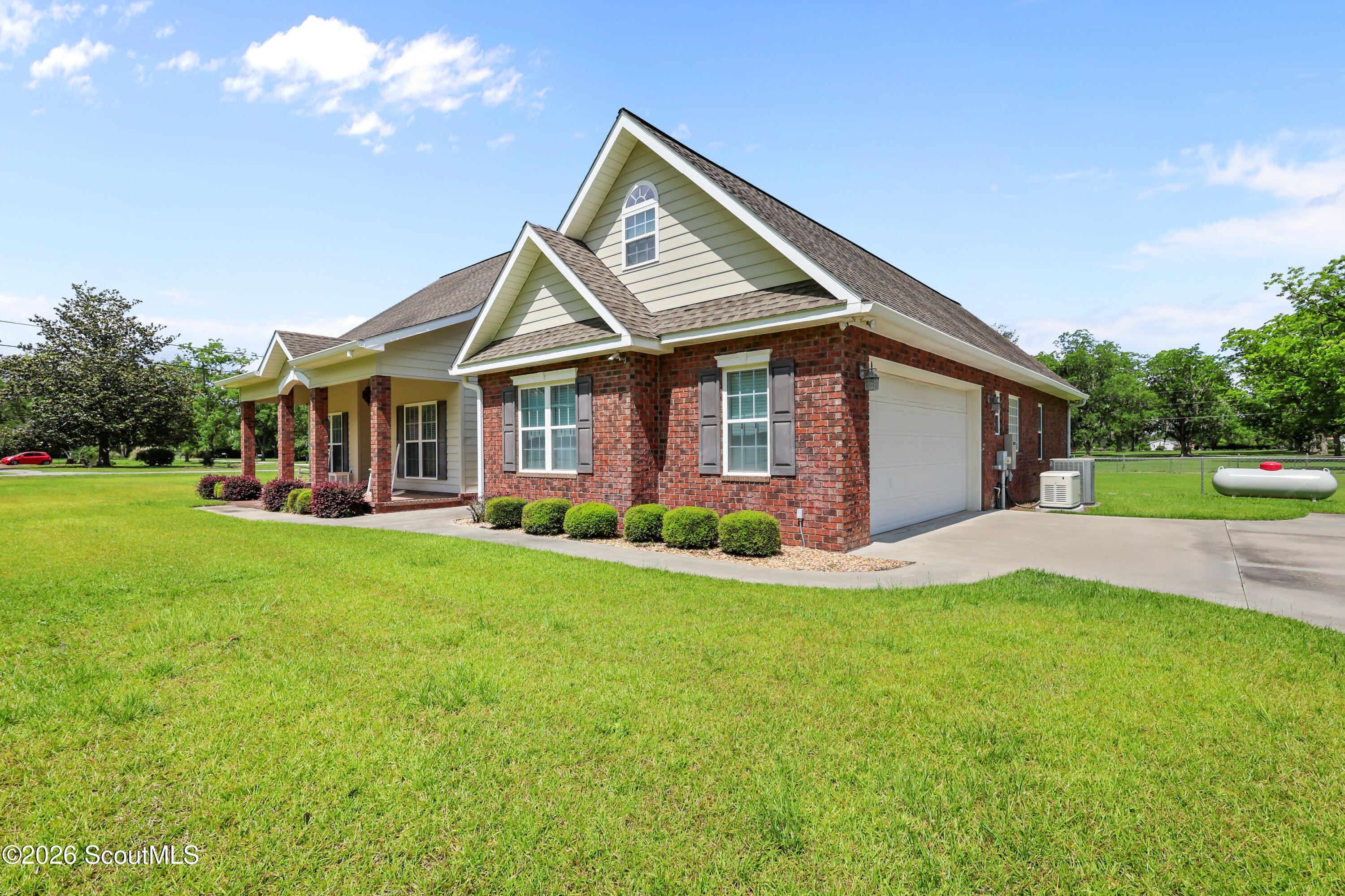 5560 Tara Road Waycross, GA 31503 - Photo 3 of 52 9W1A7136