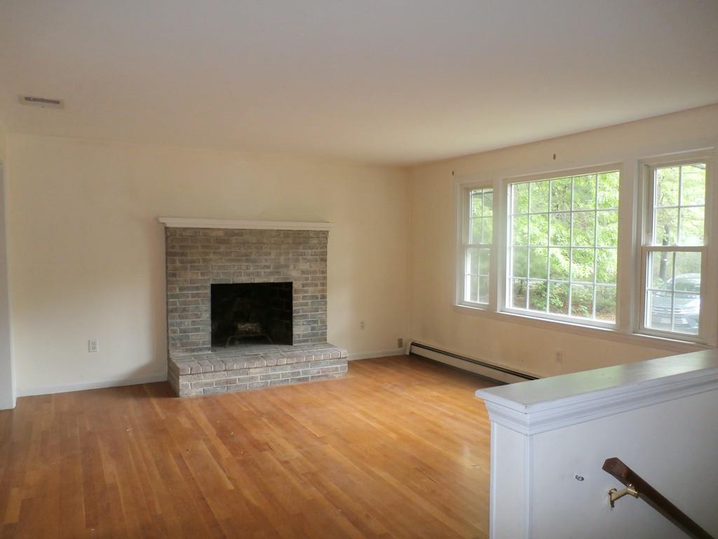 471 Spring Street Hanson, MA 02341 - Photo 12 of 28