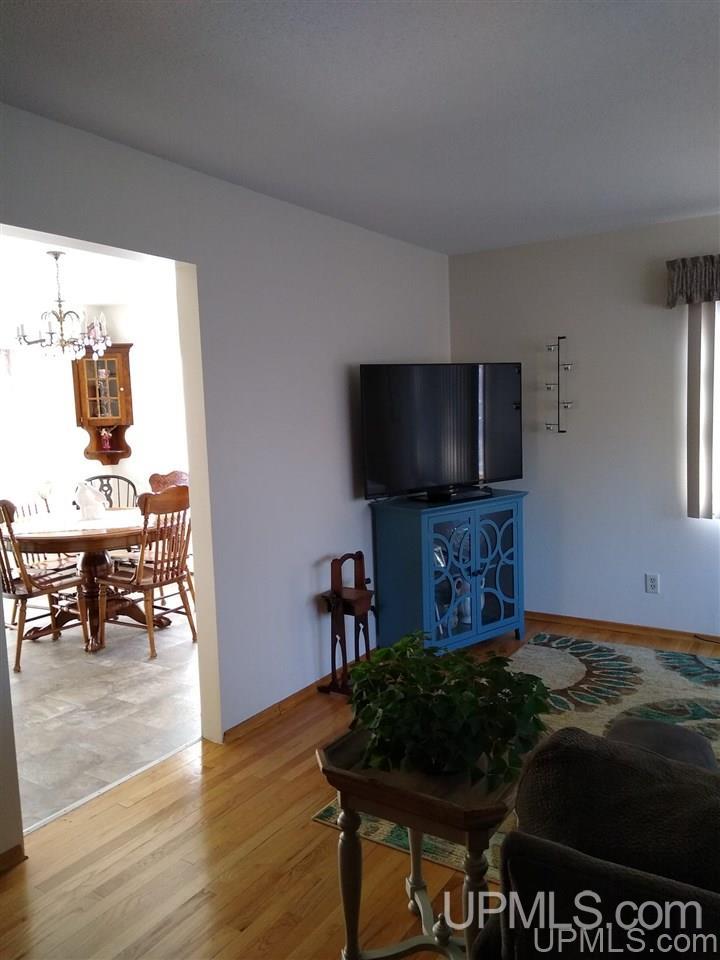 603 Brule Road Marquette, MI 49855 - Photo 10 of 41