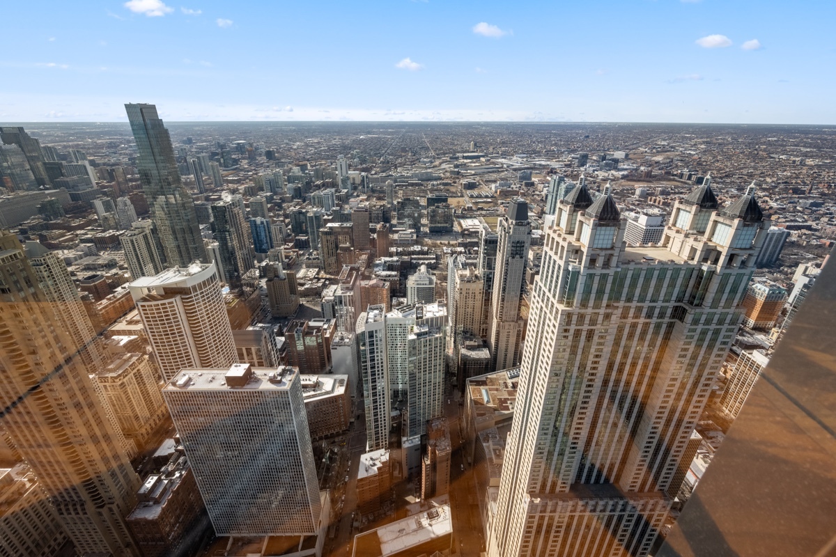 175 East Delaware Place, Unit 840102 Chicago, IL 60611 - Photo 28 of 45