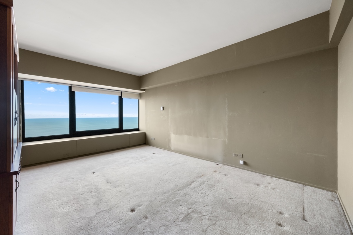 175 East Delaware Place, Unit 840102 Chicago, IL 60611 - Photo 34 of 45