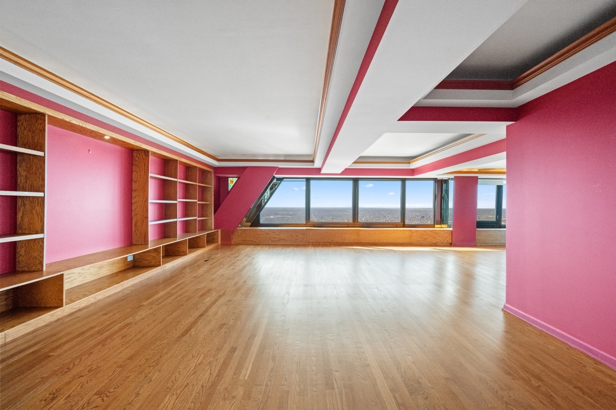 175 East Delaware Place, Unit 840102 Chicago, IL 60611 - Photo 10 of 45