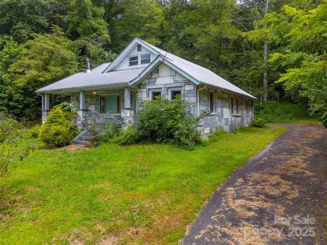 $550,000 | 105 Marble Drive, Sylva, NC 28779