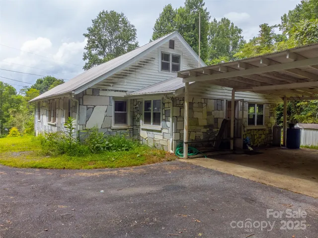 $550,000 | 105 Marble Drive, Sylva, NC 28779