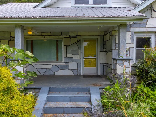 $550,000 | 105 Marble Drive, Sylva, NC 28779