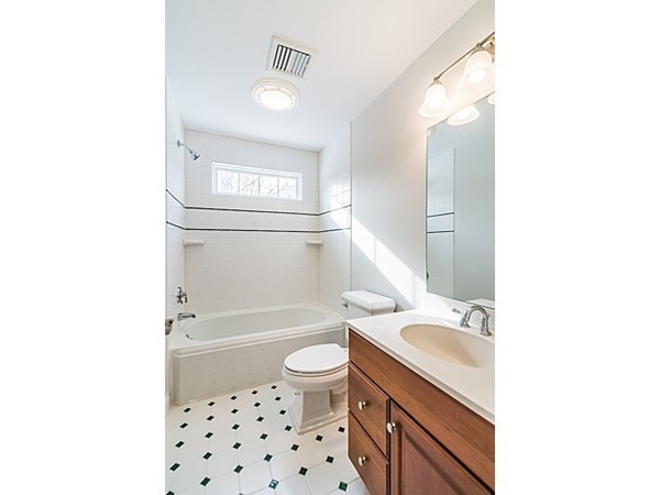 3 Bryn Mawr Road Wellesley, MA 02482 - Photo 13 of 23