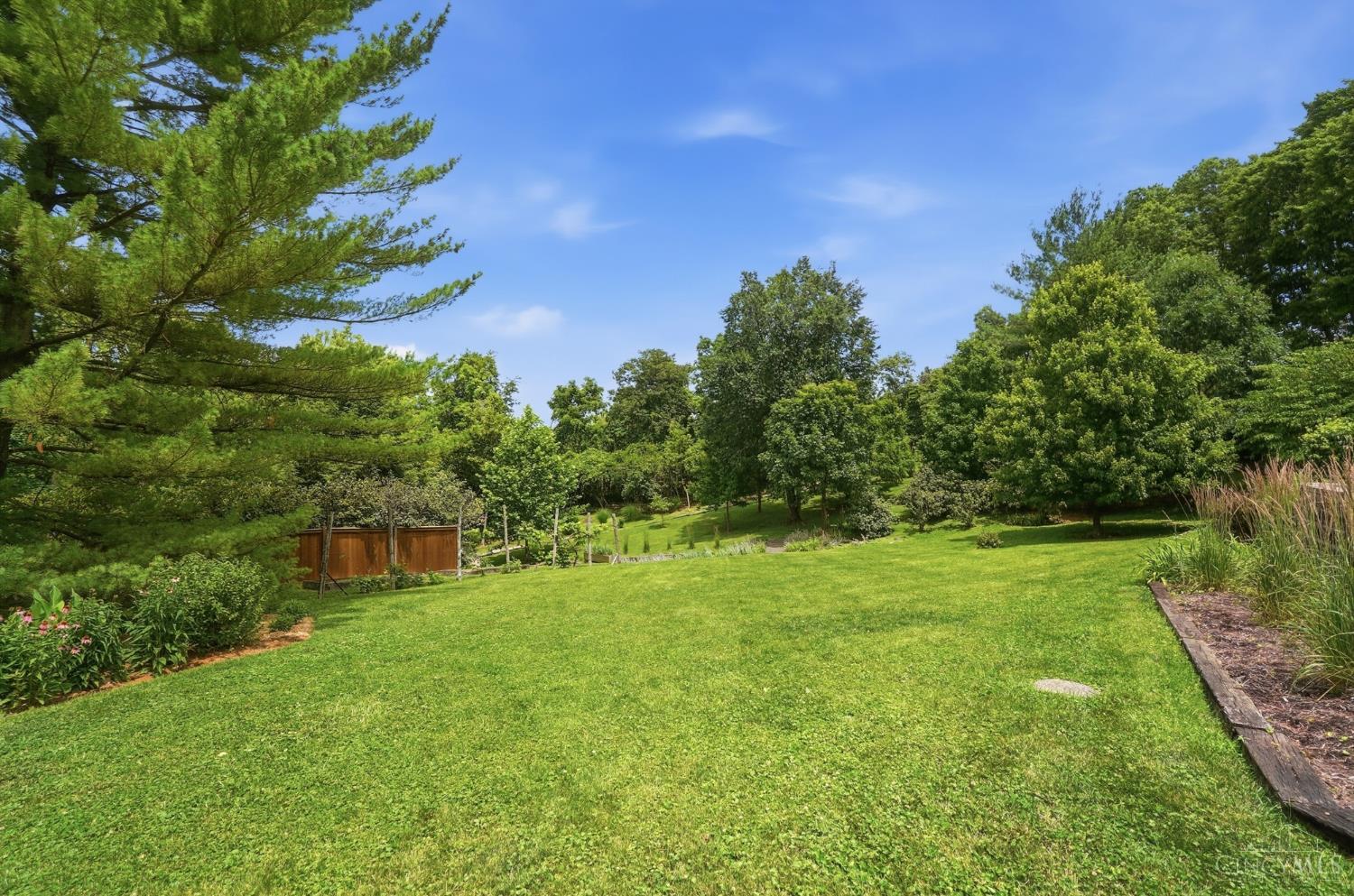 6596 Springdale Road Cincinnati, OH 45247 - Photo 58 of 81