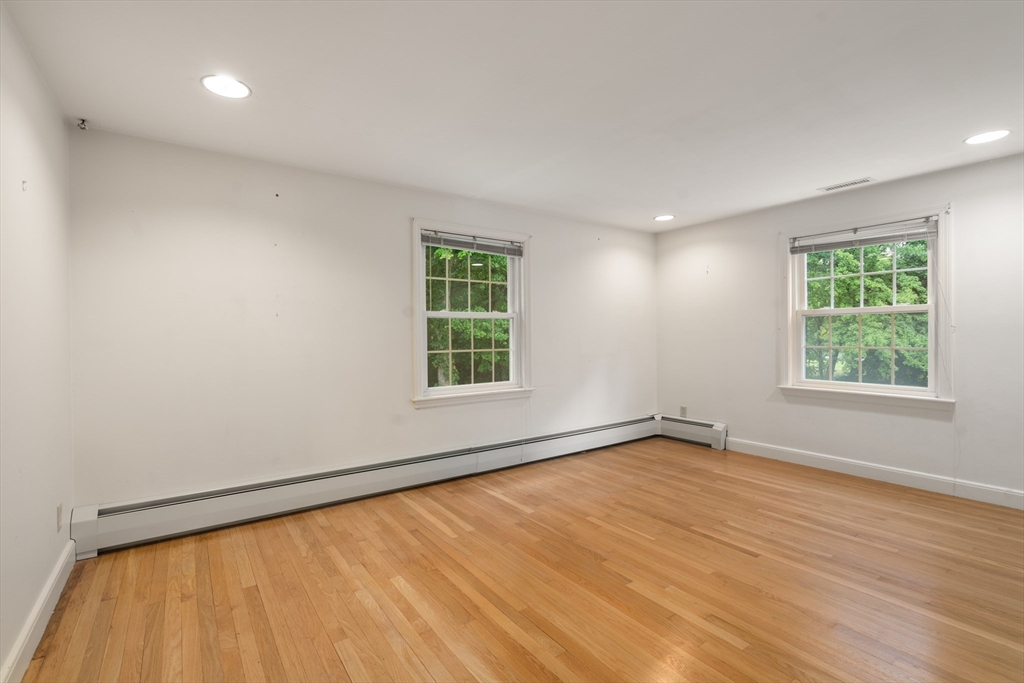 10 Radcliffe Road Weston, MA 02493 - Photo 2 of 41