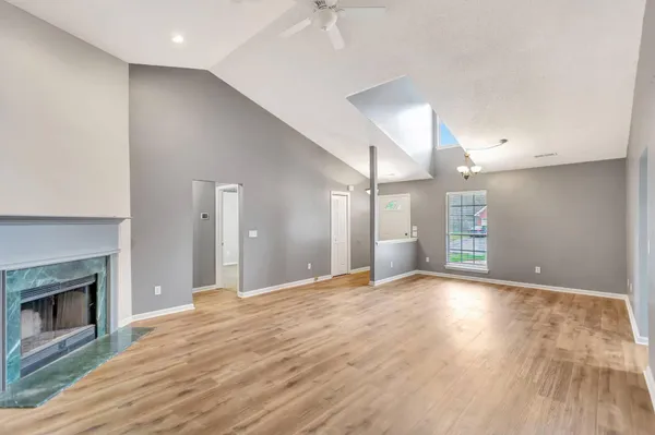 $2,100 | 8565 Brookforest Drive, North Charleston, SC 29406