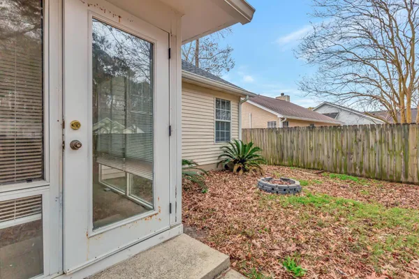 $2,100 | 8565 Brookforest Drive, North Charleston, SC 29406