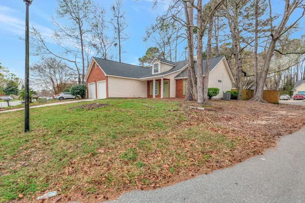 $2,100 | 8565 Brookforest Drive, North Charleston, SC 29406