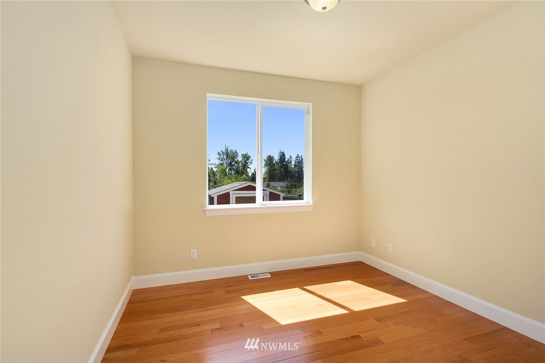 16023 Southeast 137th Terrace Renton, WA 98059 - Photo 13 of 24