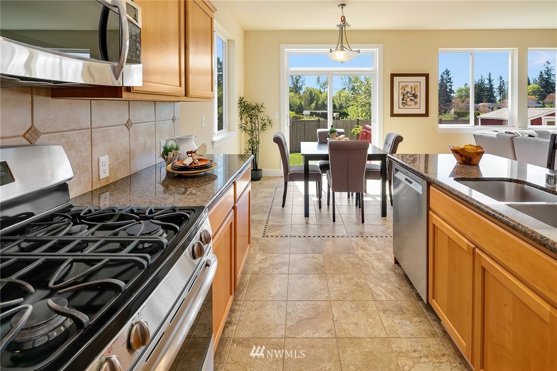 16023 Southeast 137th Terrace Renton, WA 98059 - Photo 8 of 24